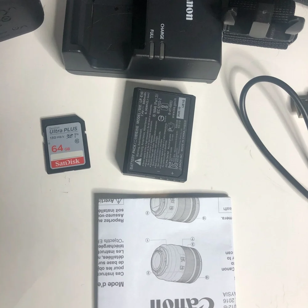Canon EOS Rebel T7 DSLR Camera with 18-55mm Lens! 24.1 mega pixels!! Camera